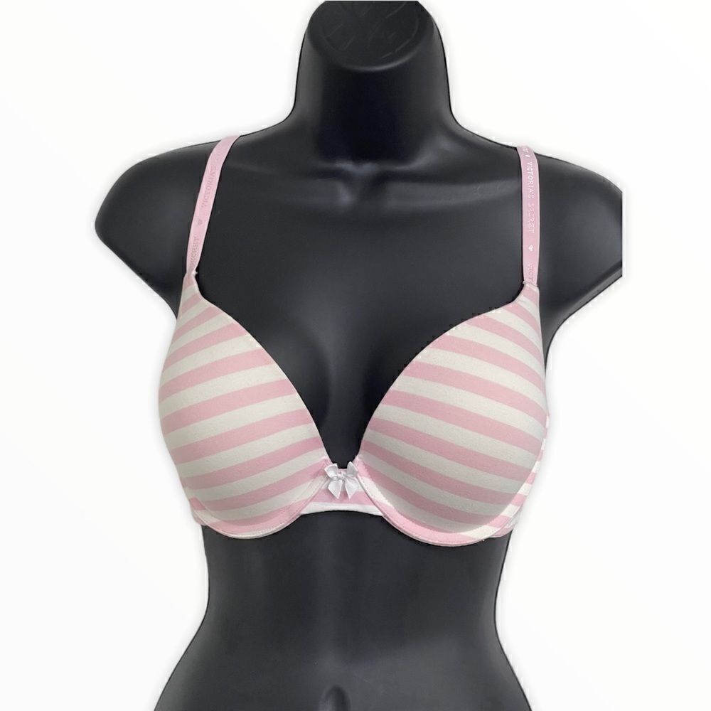 Victoria’s Secret Women’s Plunge Push-up Bra